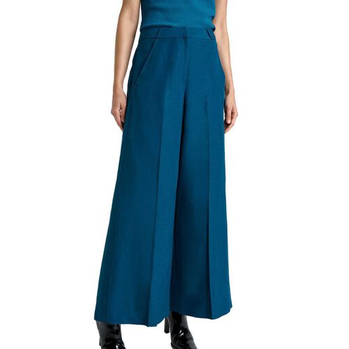 Cue Linen Blend Cropped Leg Pant